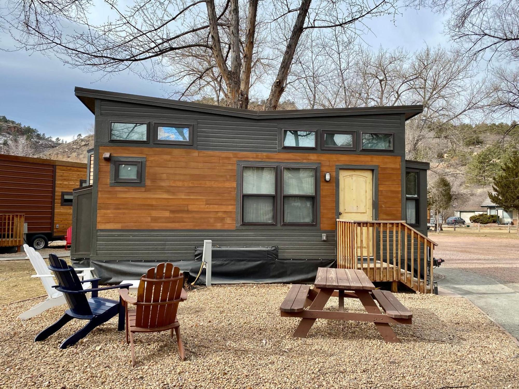 Weecasa Tiny Home Resort Lyons Bilik gambar